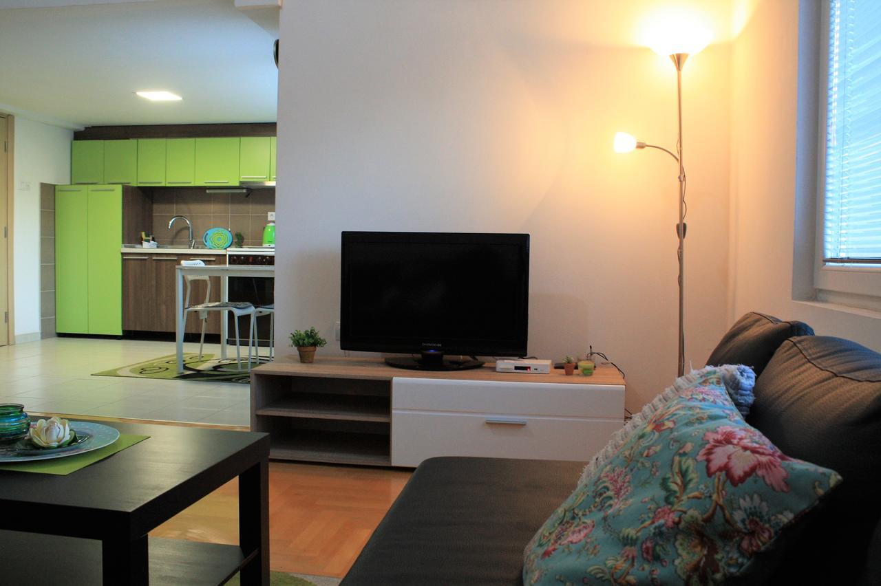Regina'S Apartments สโกเปีย ภายนอก รูปภาพ